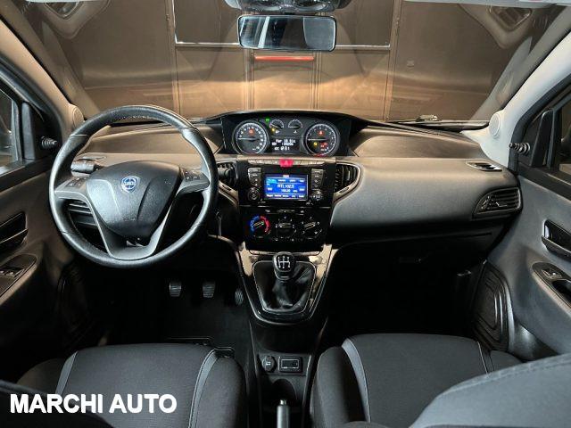 LANCIA Ypsilon 1.2 69 CV 5 porte Silver