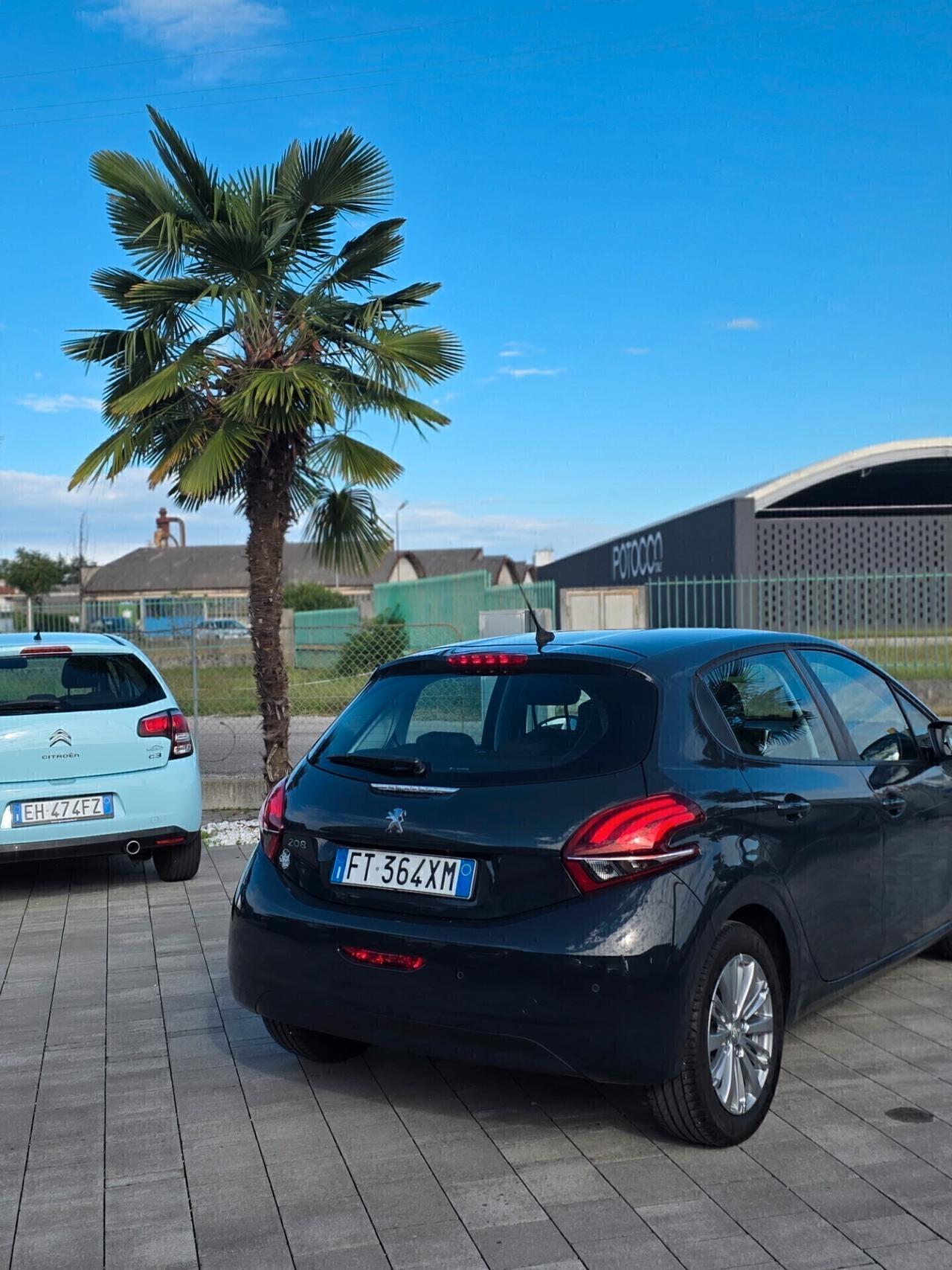 Peugeot 208 pochi km 2019 FINANZIABILE