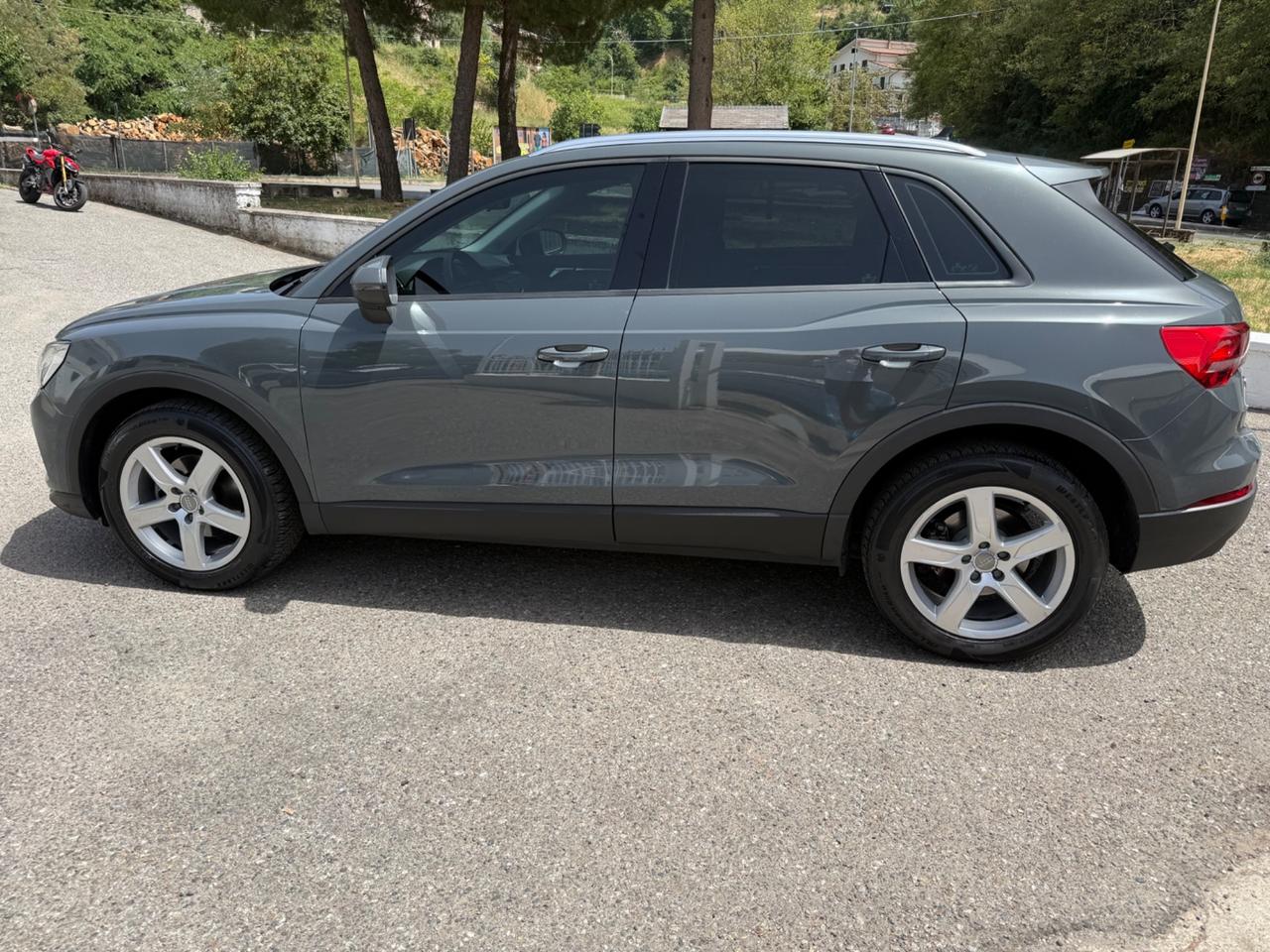 Audi Q3 35 TDI S tronic Business Advanced