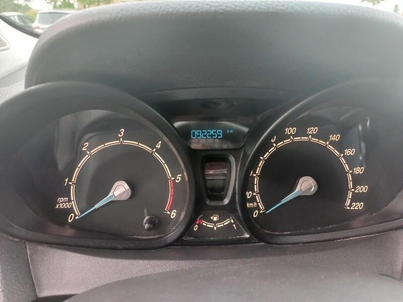 Ford Transit Courier van 15 tdci 75 cv