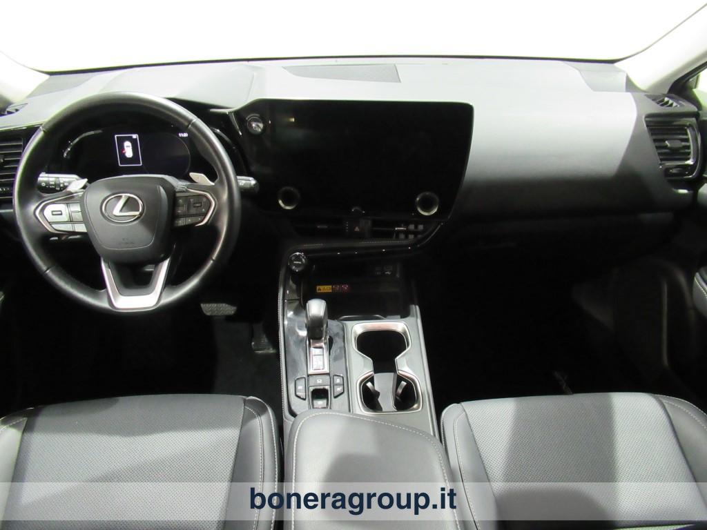 Lexus NX 2.5 Hybrid Premium 4WD e-CVT