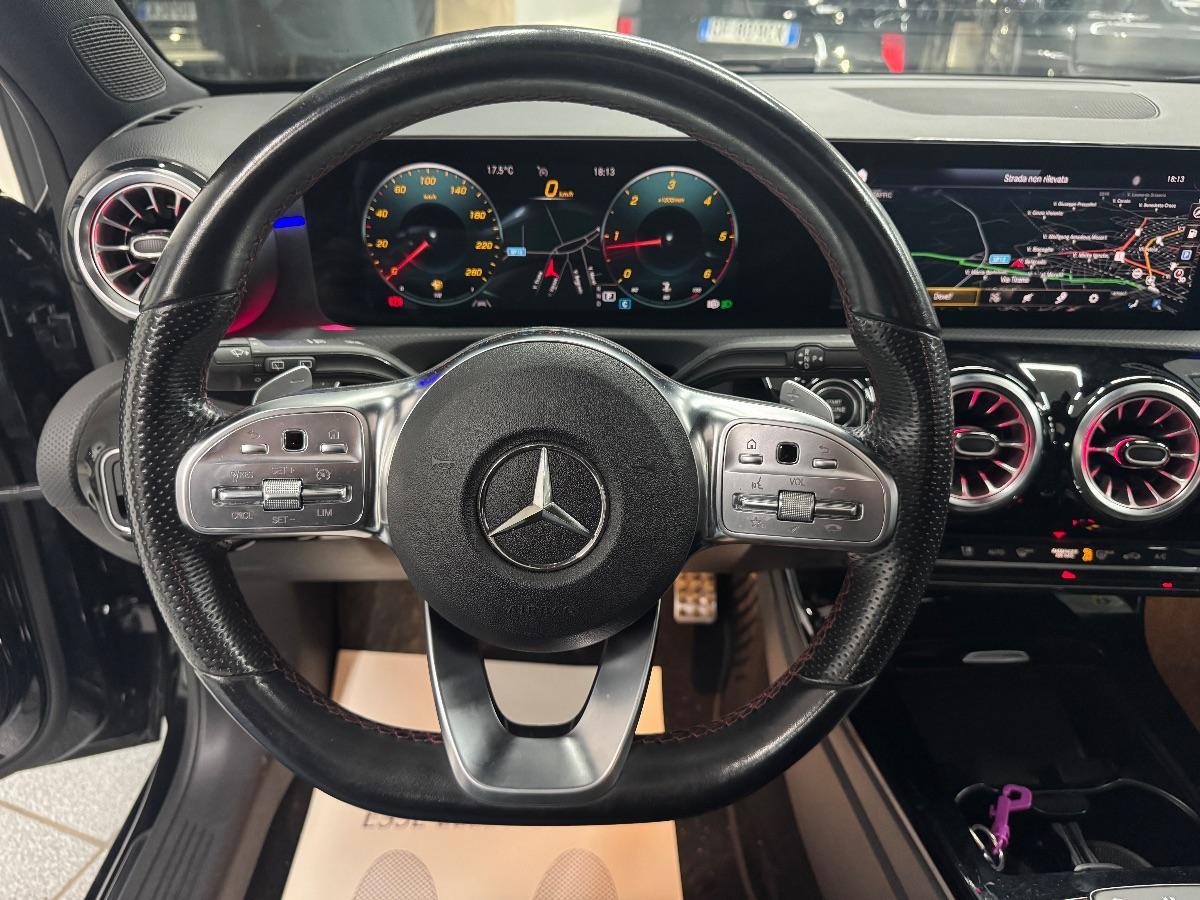 MERCEDES A 180 d Automatic Premium AMG TETTO/ LUCI/ BURMESTER/ MEMORIE