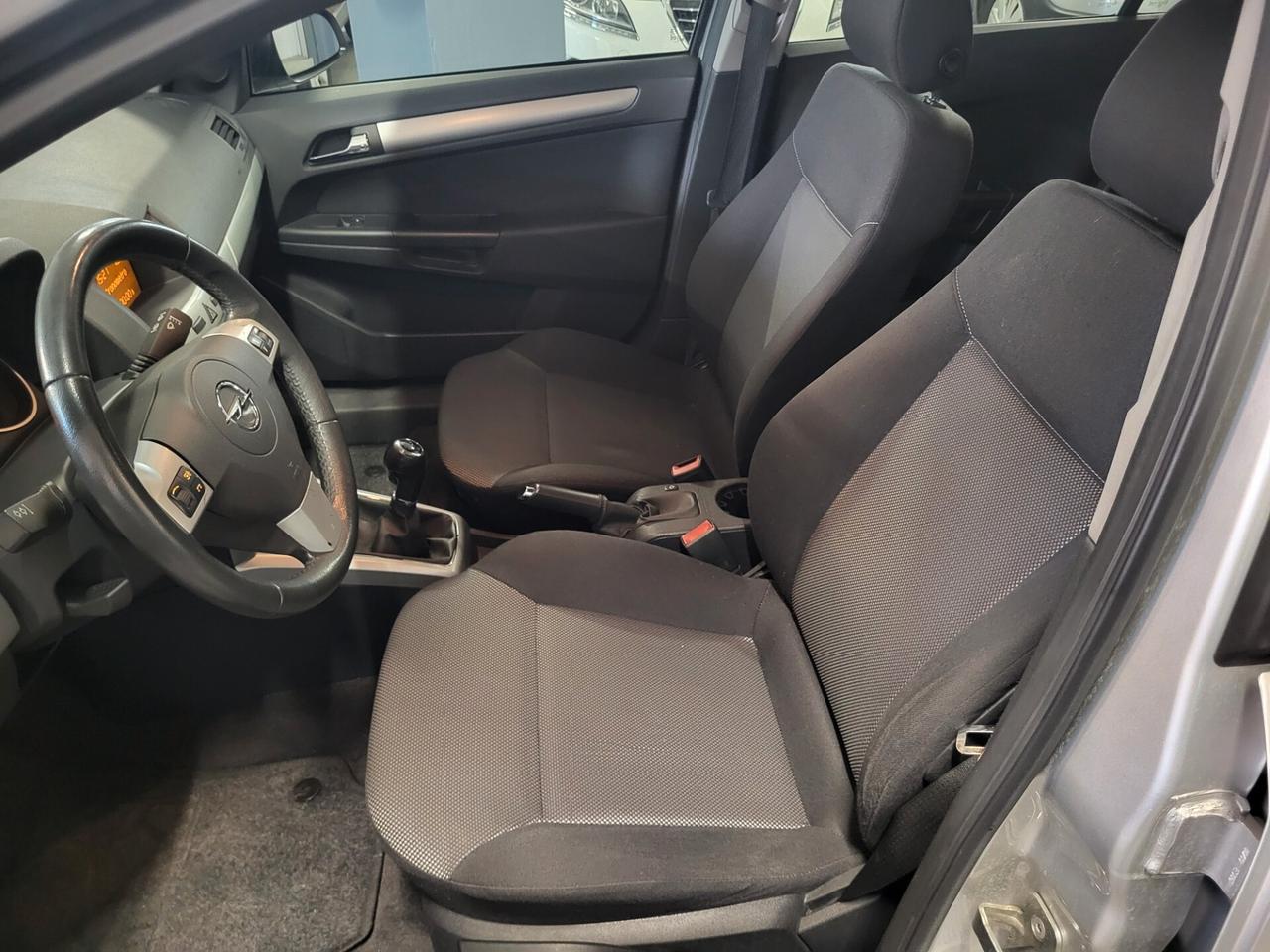 Opel Astra 1.6 16V VVT 5 porte Cosmo PREZZO REALE! TUTTI I TAGLIANDI! UNICO PROPRIETARIO!!