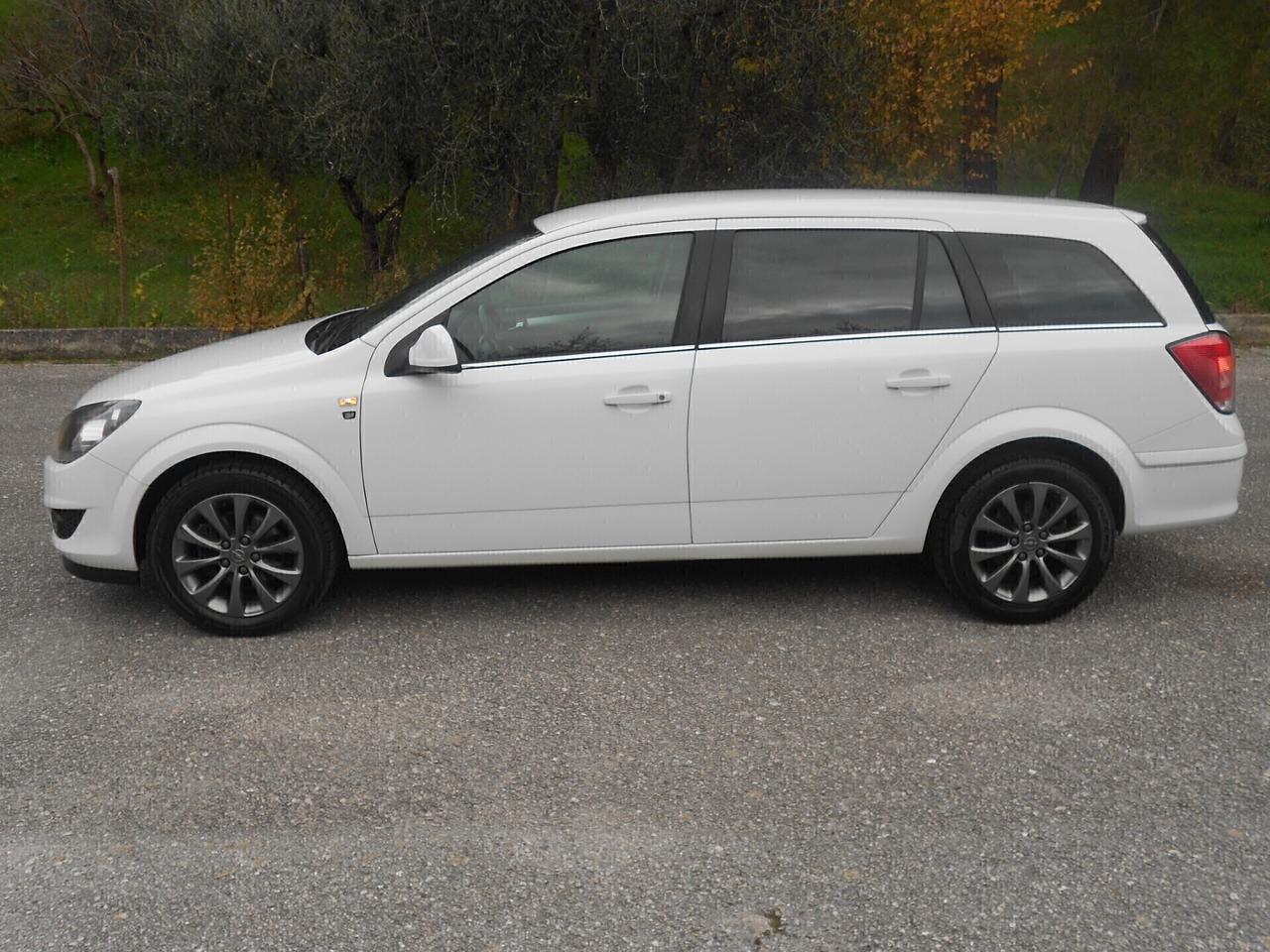 ASTRA S.W.1.7cdti(FERMA dal 2014)STRAFULL,110cv,6m