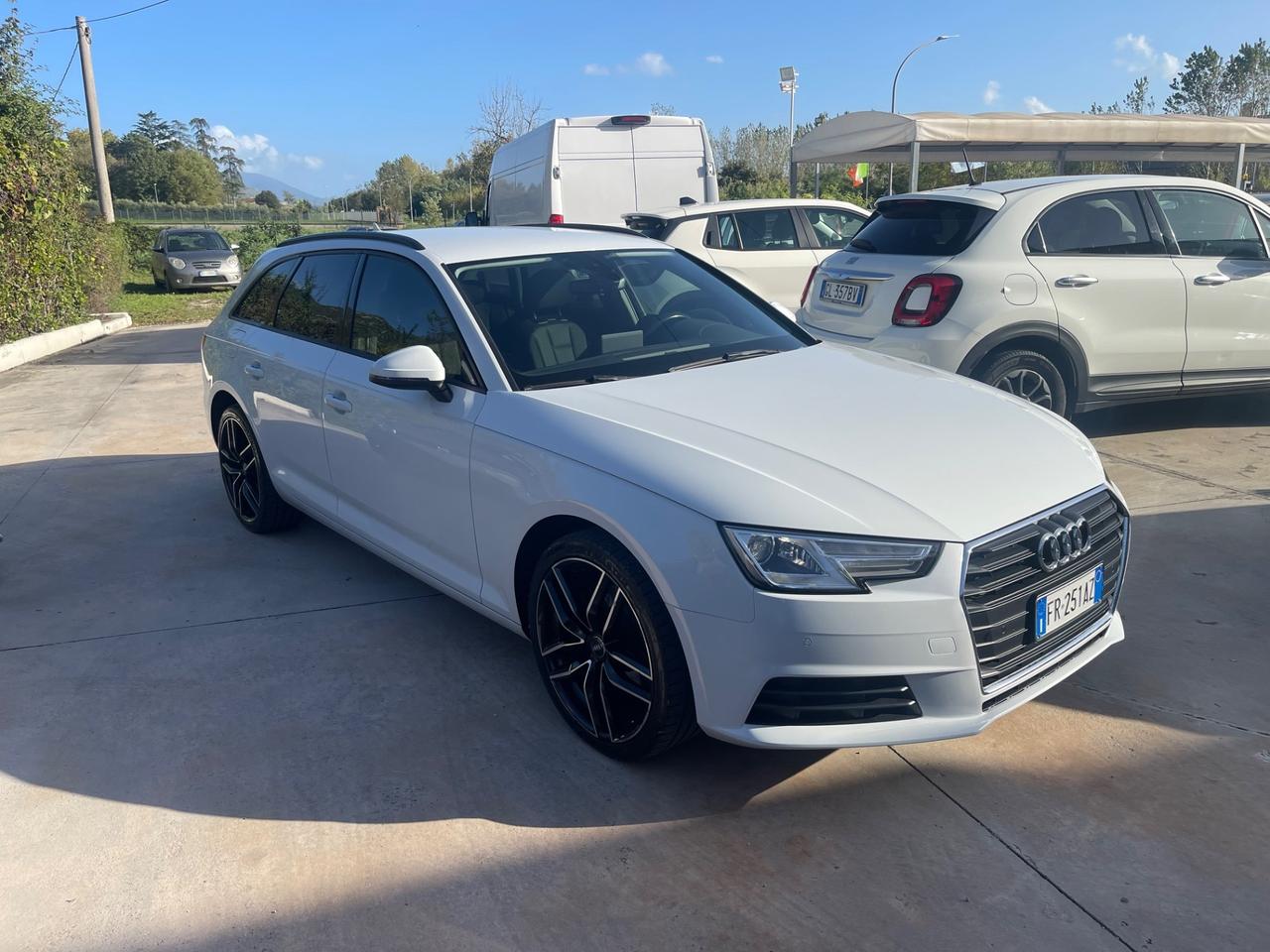 Audi A4 Avant 2.0 TDI 150 CV ultra S tronic Business permute finanziamenti
