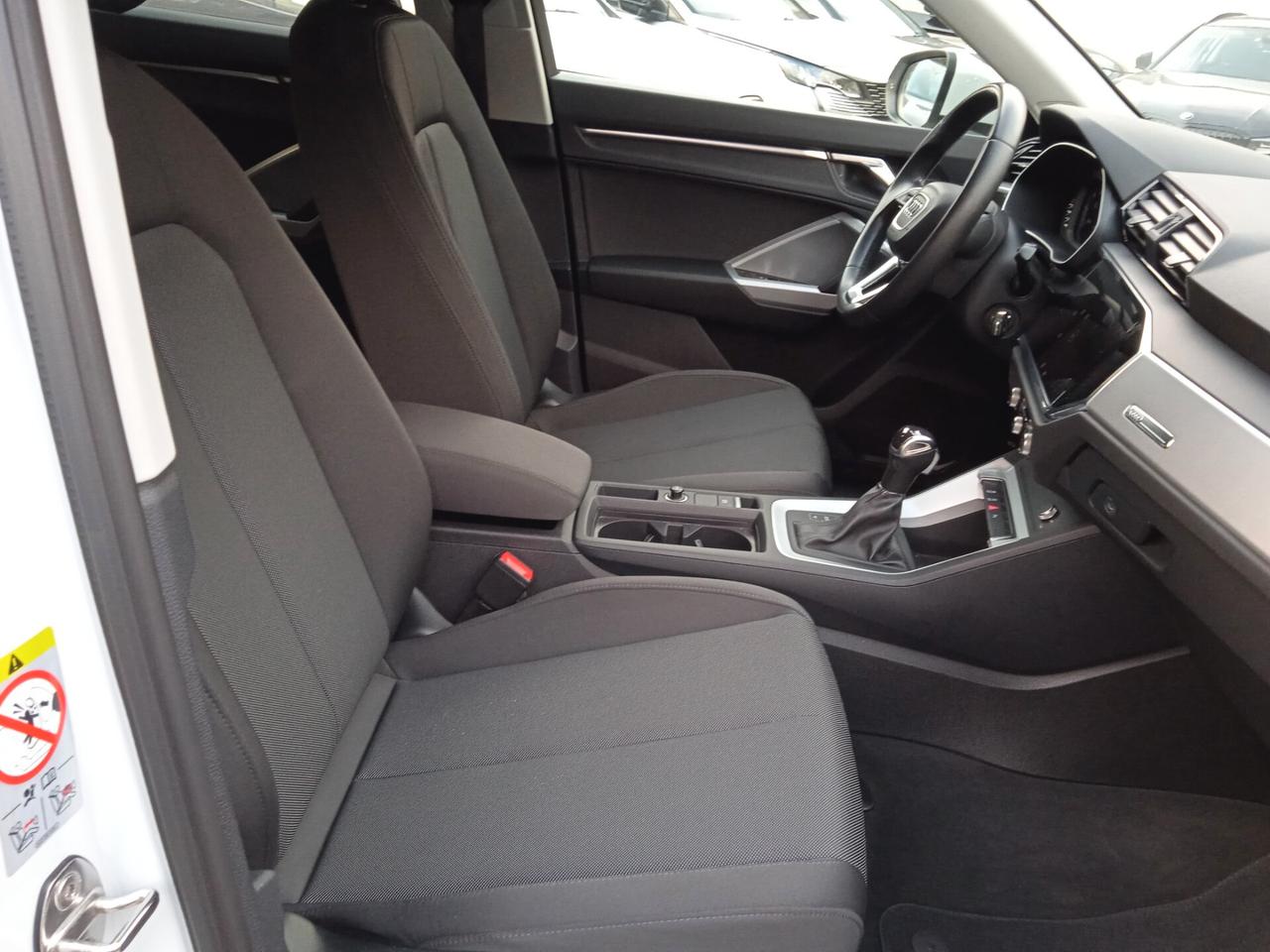 Audi Q3 35 TDI S tronic line edition black
