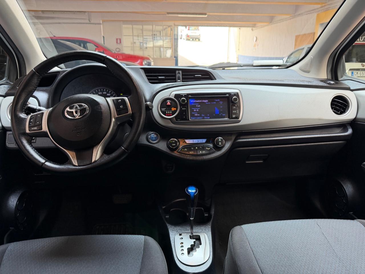 Toyota Yaris 1.5 Hybrid Neopatentati Euro 5