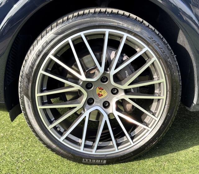 PORSCHE Cayenne Coupé 3.0 V6 Platinum Edition (66.900 km-Unipr.)