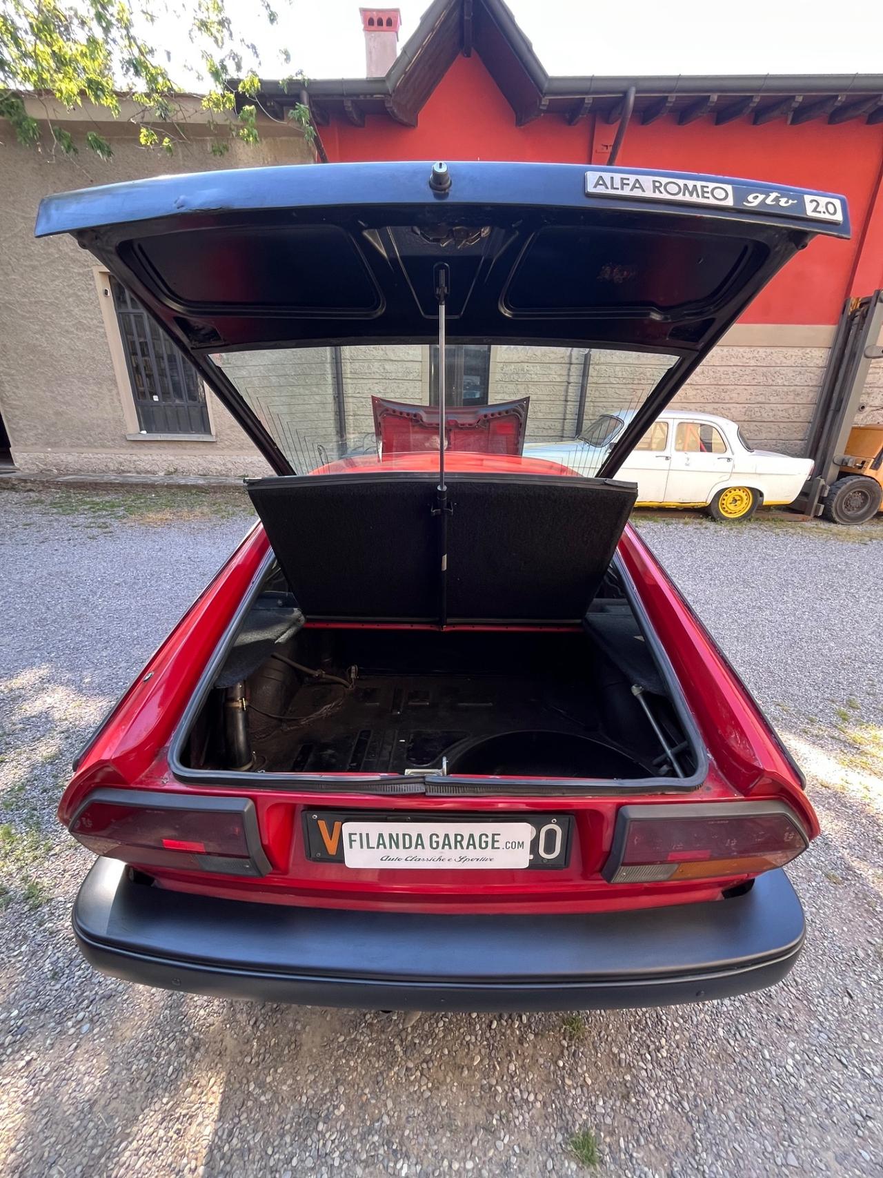 Alfa Romeo Alfetta GTV 2.0