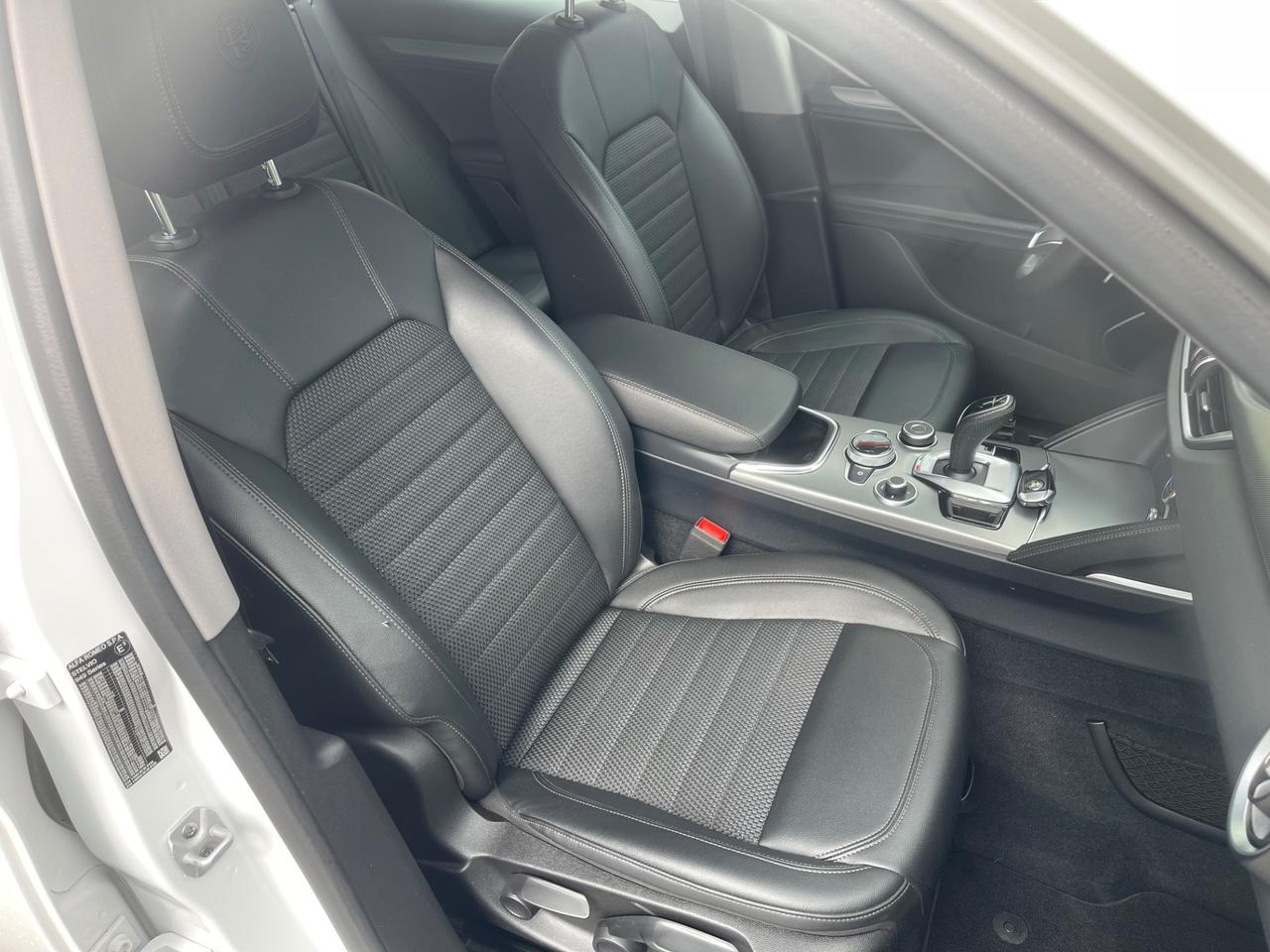 Alfa Romeo Stelvio 2.2 Turbodiesel 190 CV AT8 RWD Sprint