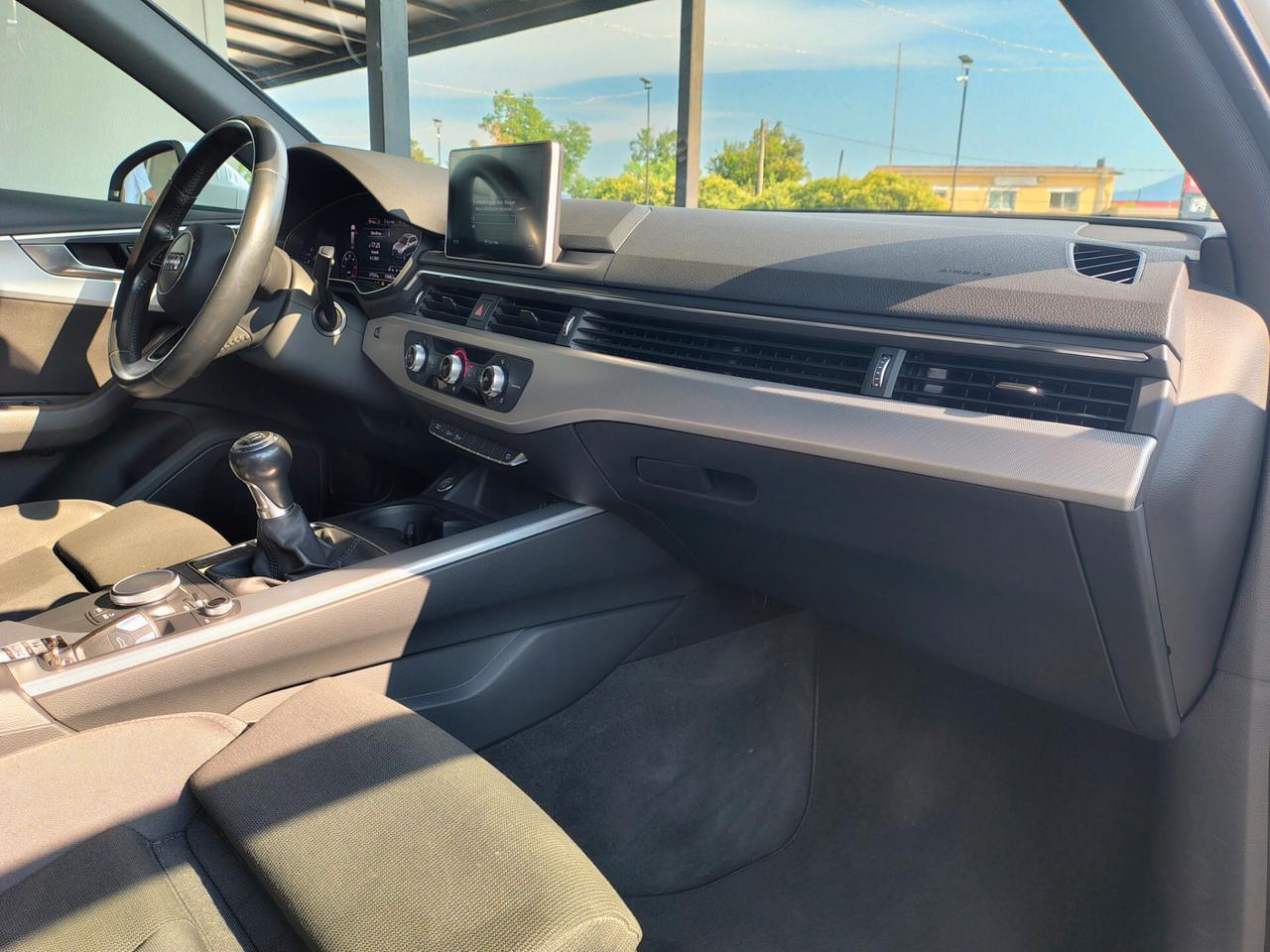 Audi A4 2.0 TDI 150 CV ultra Business Sport