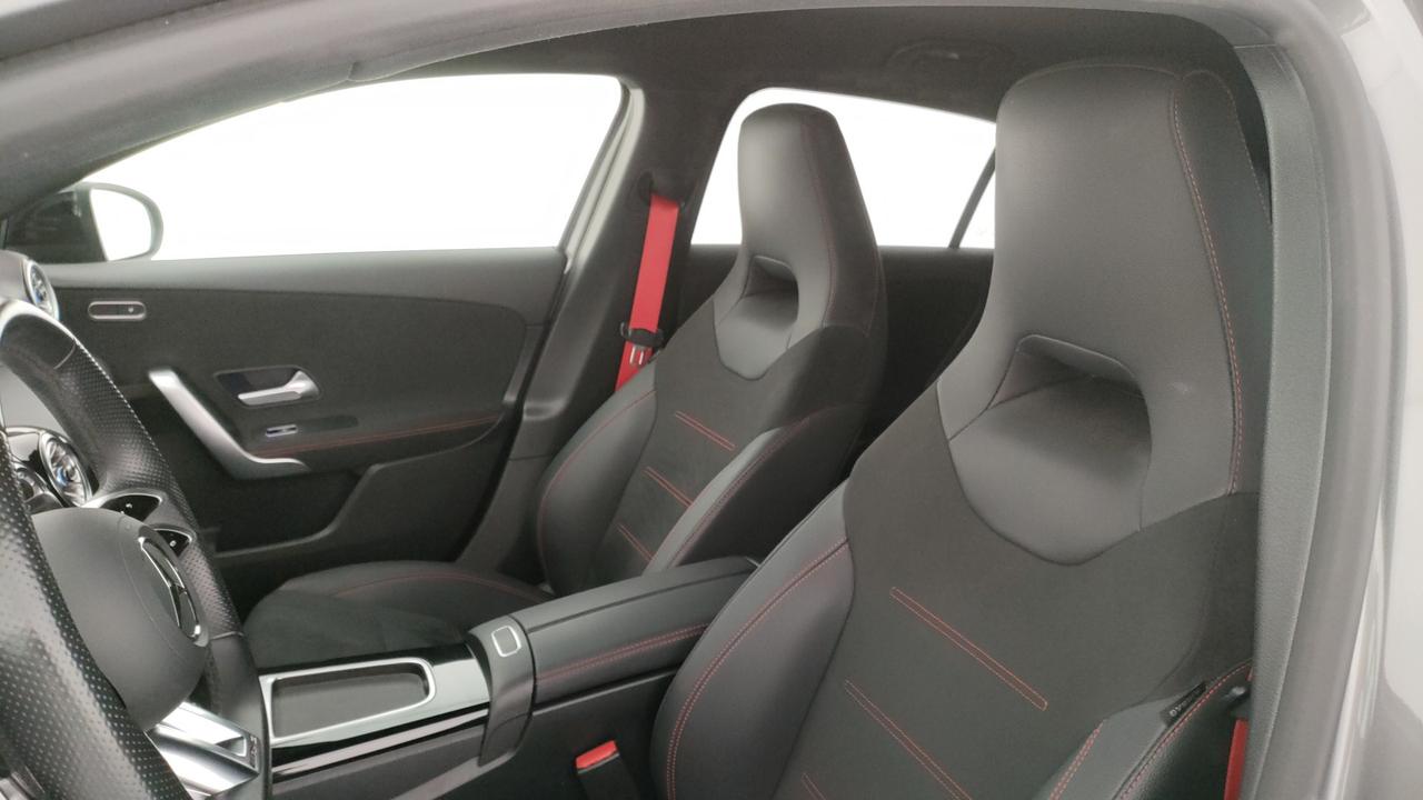 Mercedes-Benz A AMG 35 Premium AMG 4matic auto