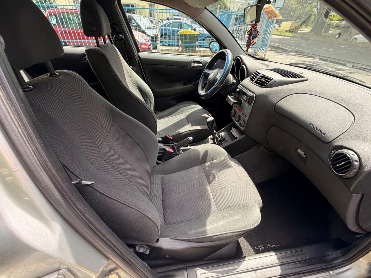Alfa Romeo 147 1.6i T.S. (105 CV) cat 5p. Dist.