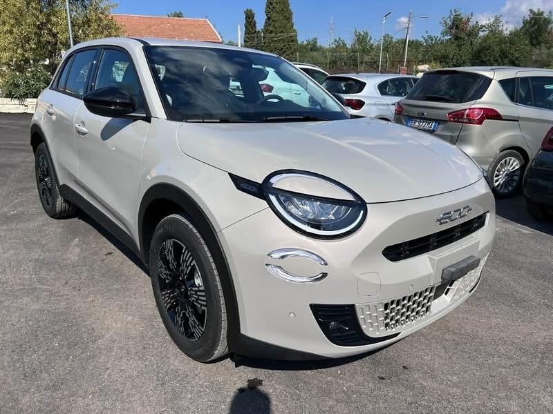 Fiat 600 Hybrid 110 CV DCT MHEV La Prima