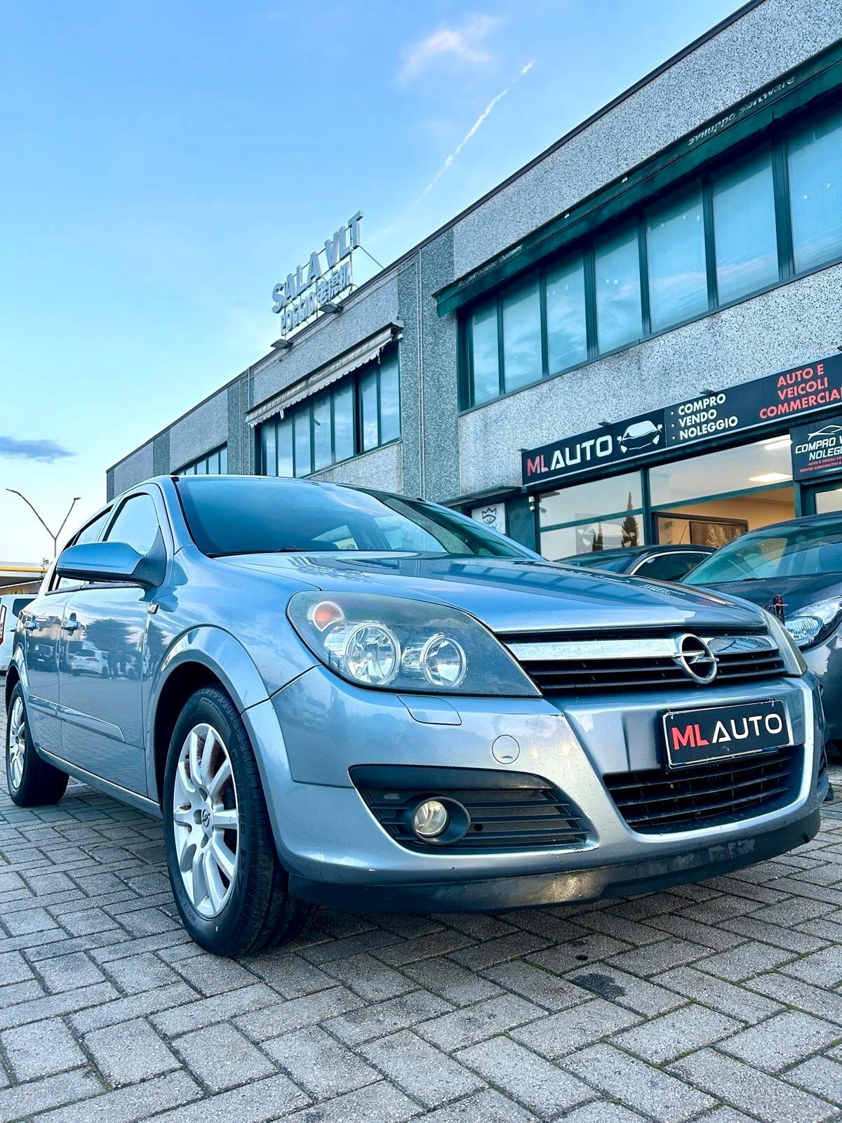 Opel Astra 1.3 CDTI 5 porte Enjoy - OK NEOPATENTATO