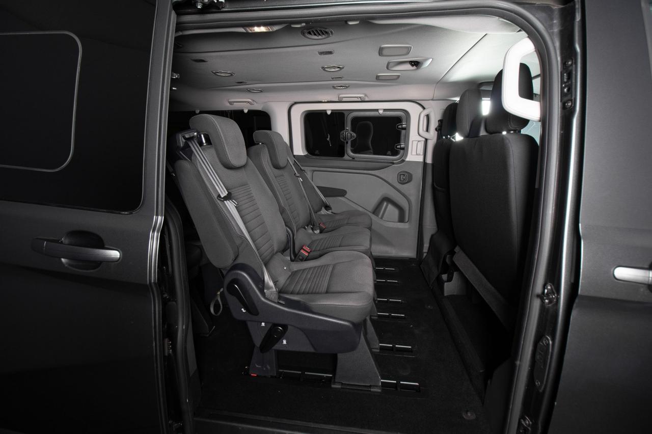 Ford Tourneo Custom 2.0 Tdci 9 Posti Auto 170cv L2h1