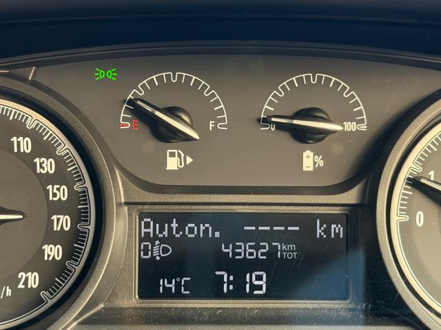 LANCIA Ypsilon 1.0 FireFly Hybrid Ecochic Silver (NESSUN VINCOLO)