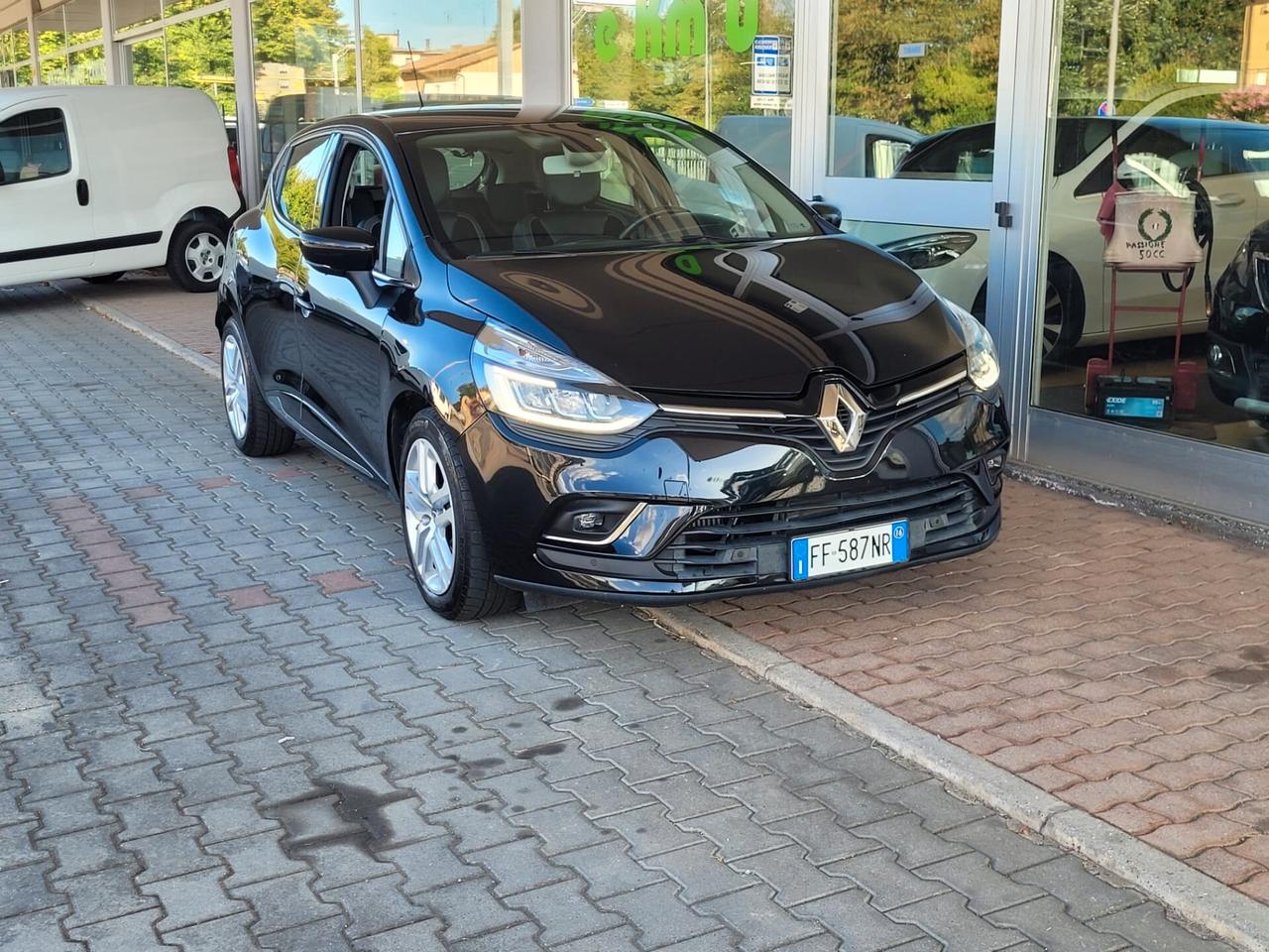 Renault Clio 1.2 75CV 5 porte Zen