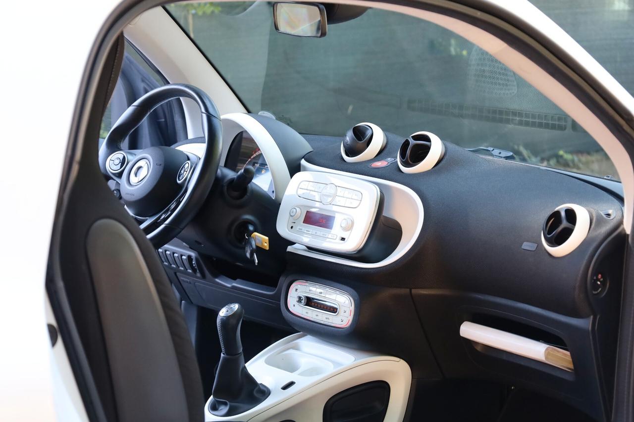 Smart ForTwo 1000 62 kW coupé passion 1.0 MANUALE