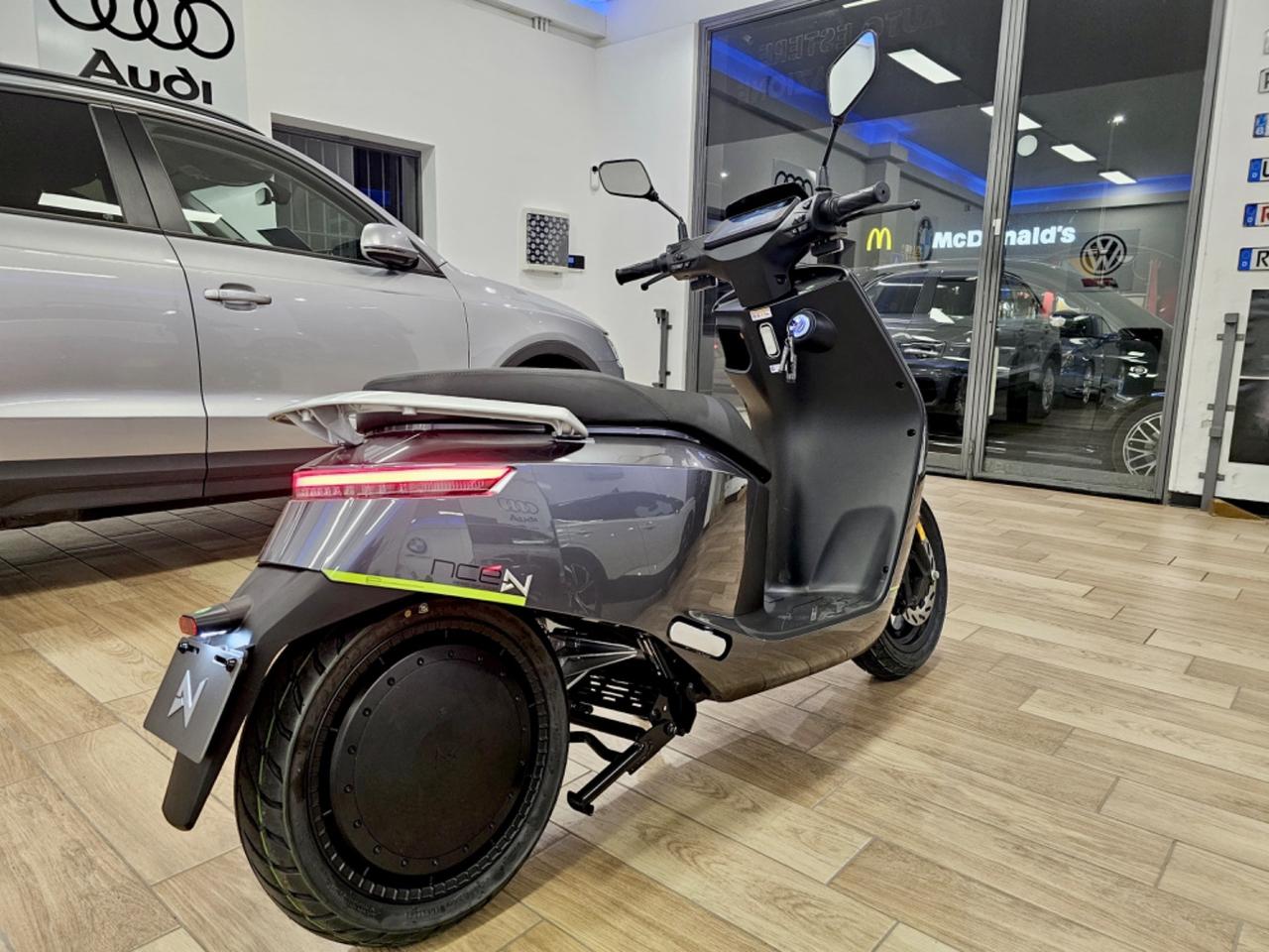 LvNeng NCE S – Scooter elettrico 125 (6,6 kW – 110 km autonomia)