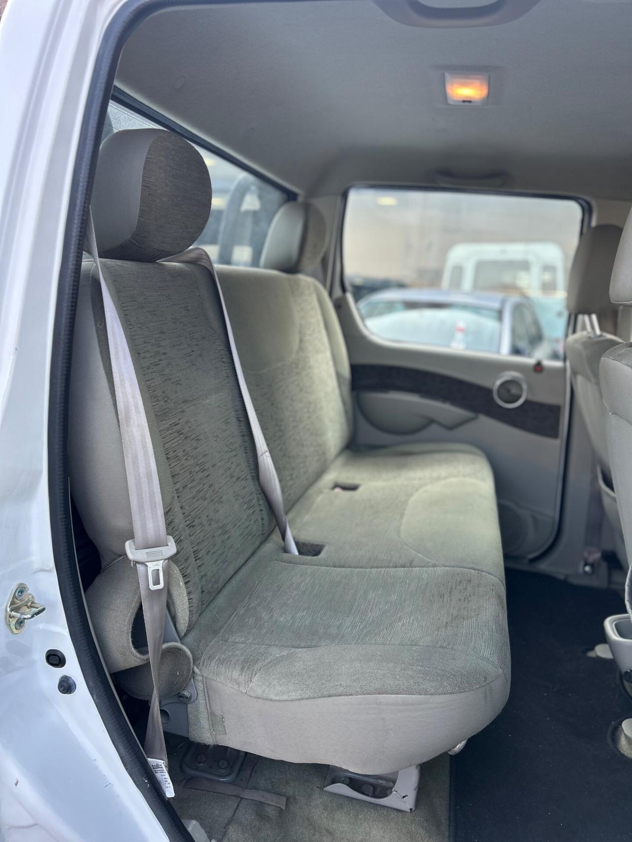 Mahindra Genio 2.2 DC4 N1