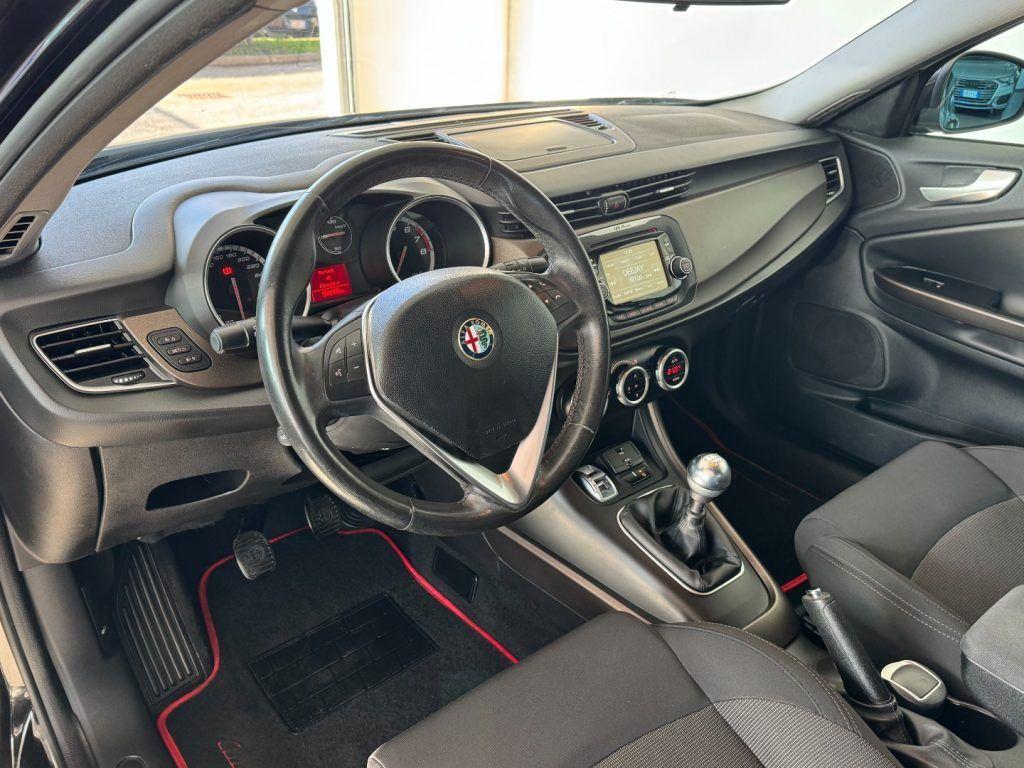 ALFA ROMEO Giulietta 1.4 Turbo 120 cv Distinctive Euro6 Neopatentati
