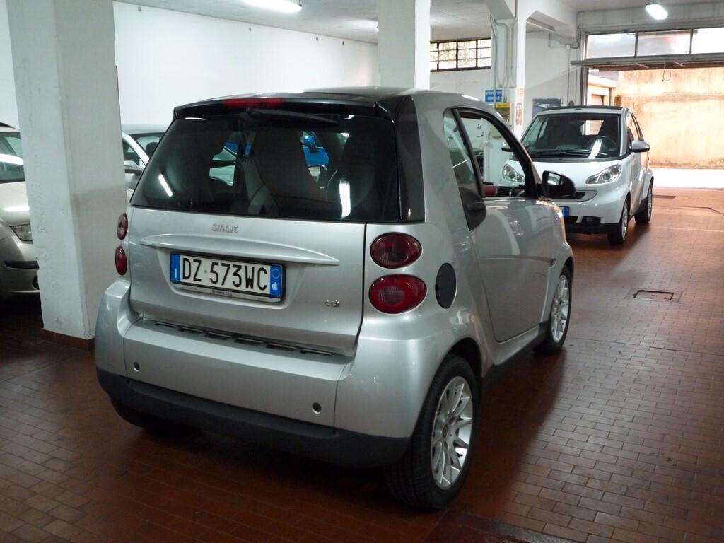 Smart ForTwo 800 40 kW coupé passion cdi