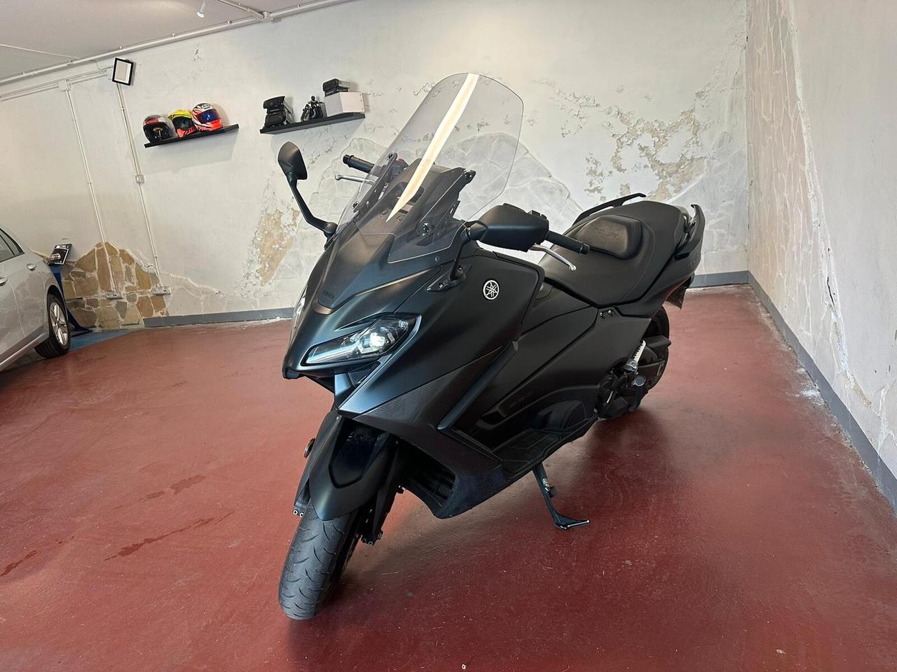 YAMAHA T-Max 560