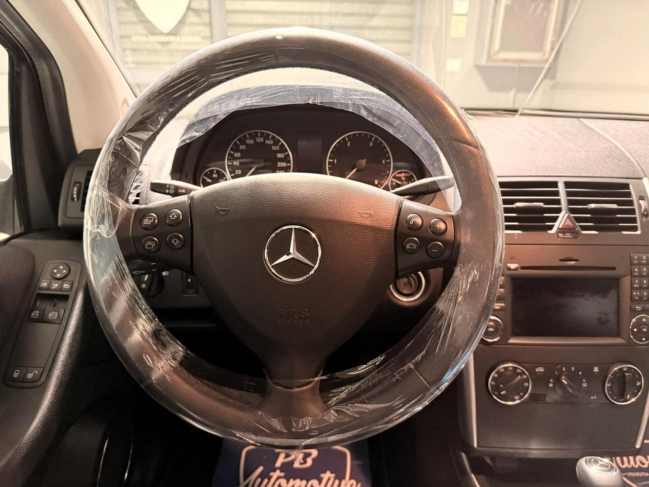 Mercedes-benz A 180CDI RESTYLING AVANTGARDE NAVI/BLUETOOTH/PDC