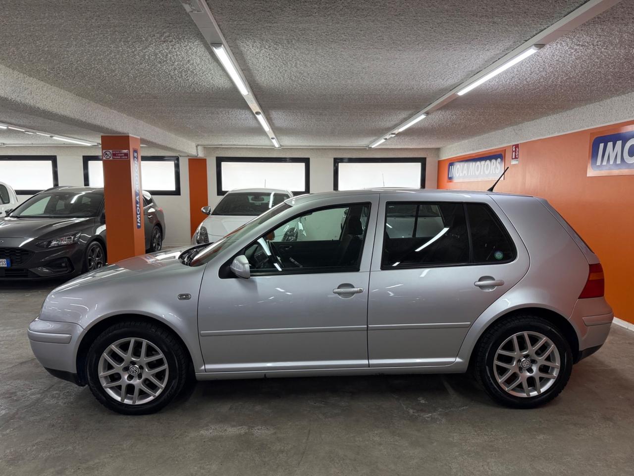 Volkswagen Golf 1.6 16V cat 5 porte Comfortline