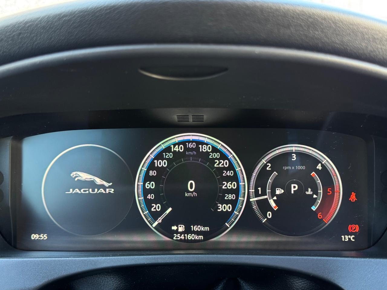 Jaguar F-Pace 2.0d 180 CV AWD aut. Portfolio