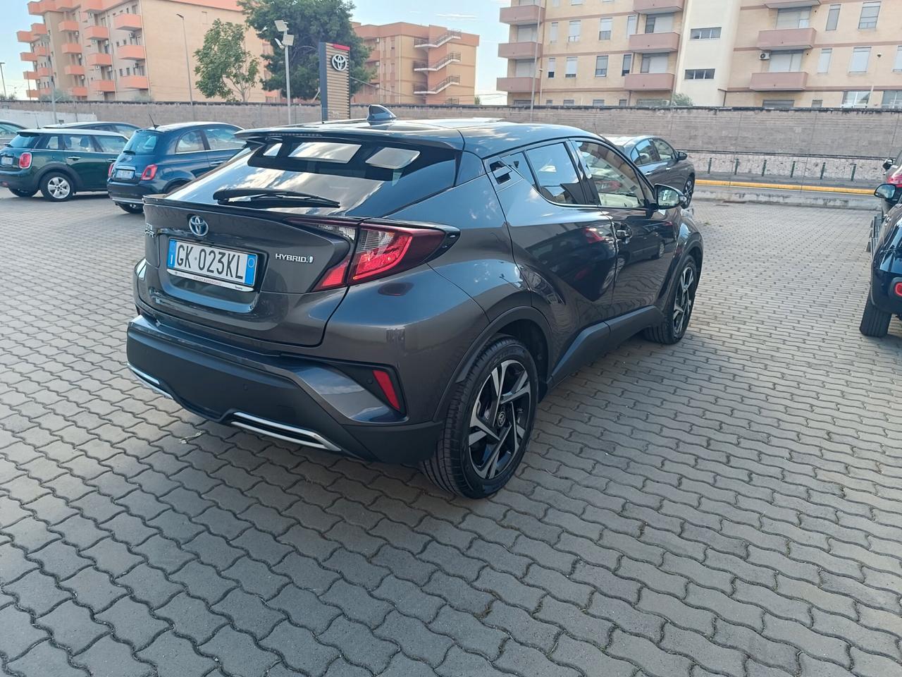 Toyota C-HR 2.0 Hybrid E-CVT Trend