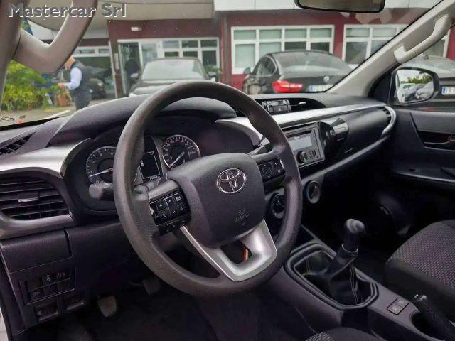 TOYOTA Hilux Hilux IV 2.4 d-4d double cab Comfort 4wd - GF290HN