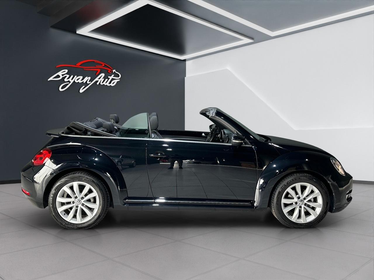 Volkswagen Maggiolino Cabrio 2.0 TDI DSG Design BlueMotion Technology