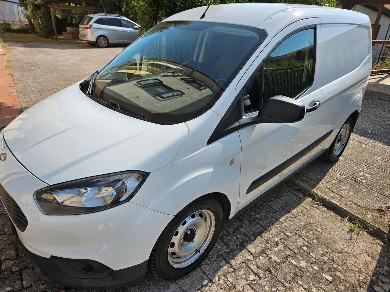 Ford Transit Courier Transit Courier 1.5 TDCi 100CV Van Trend