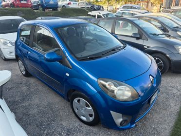Renault Twingo 12 benzina neopatentati