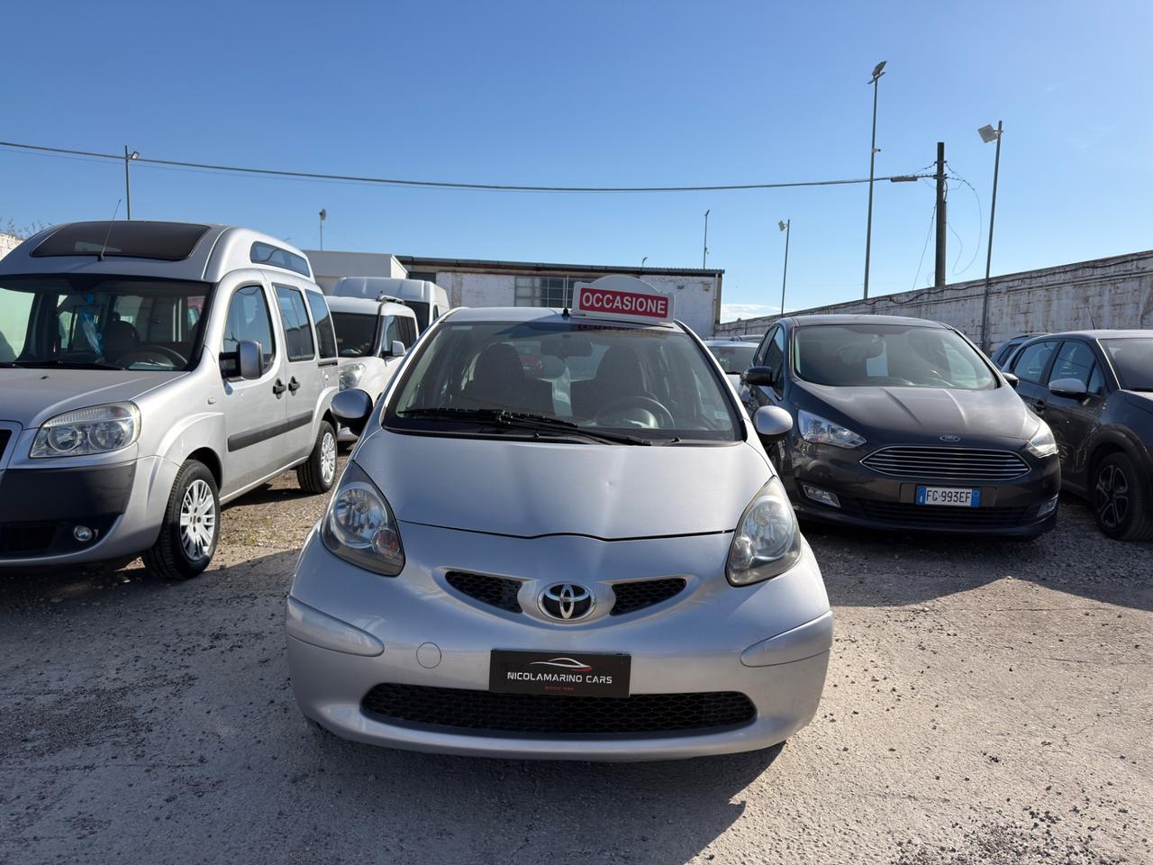 Toyota Aygo 1.0 12V VVT-i 5 porte Sol