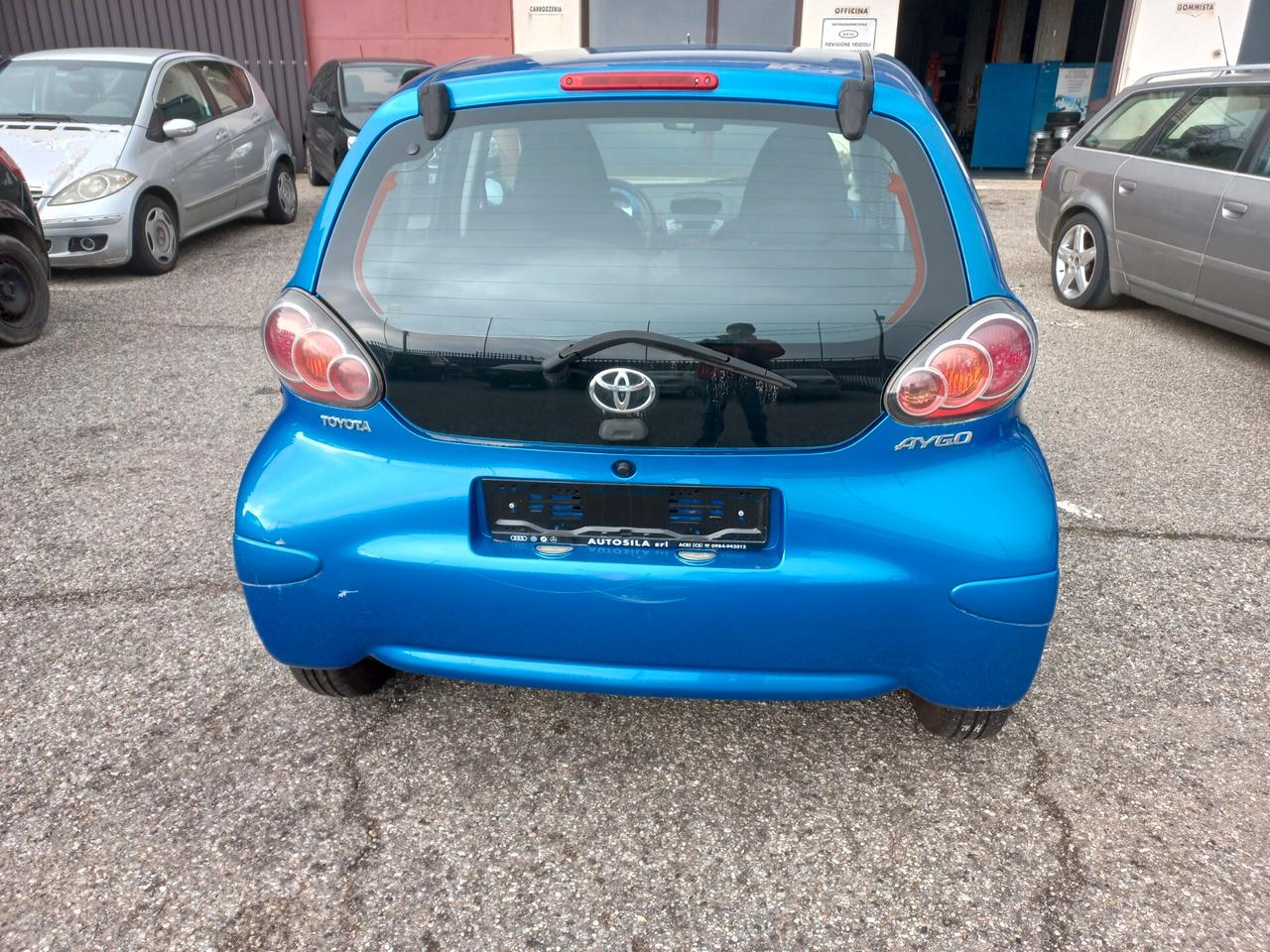 Toyota Aygo 1.0 12V VVT-i 5 porte Sol