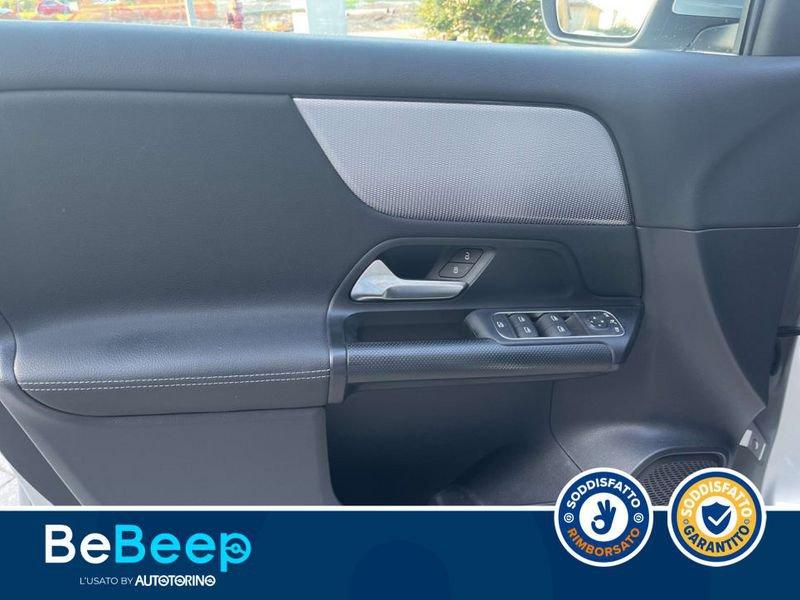 Mercedes-Benz GLA 200 D SPORT AUTO