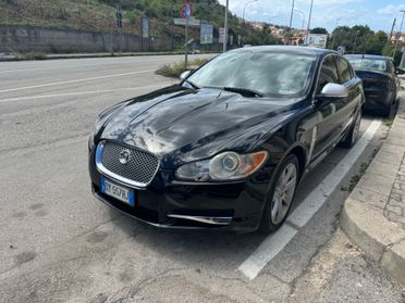 Jaguar XF 3.0 D V6 Luxury