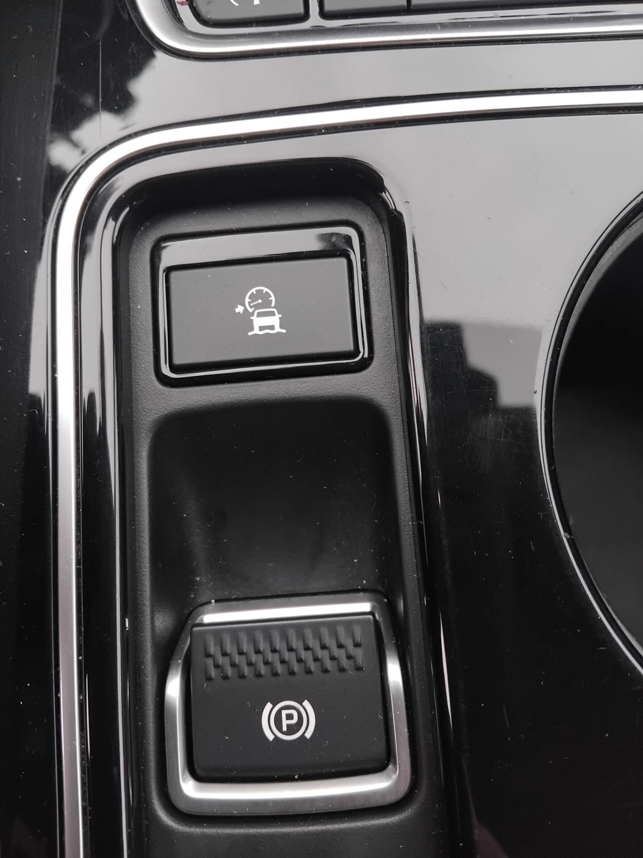 Jaguar F-Pace 2.0 D 180 CV Portfolio