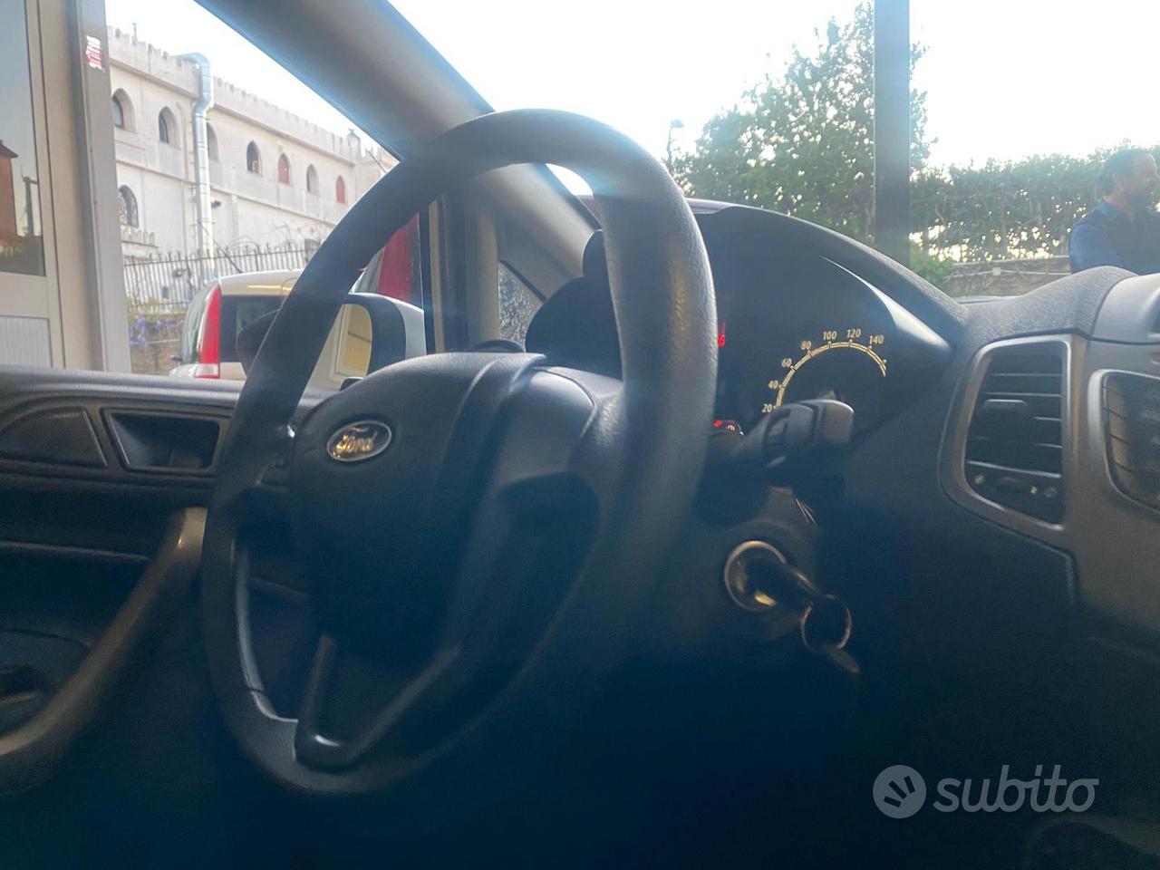 Ford Fiesta 1.2 Benzina Exclusive - 5 porte
Auto i
