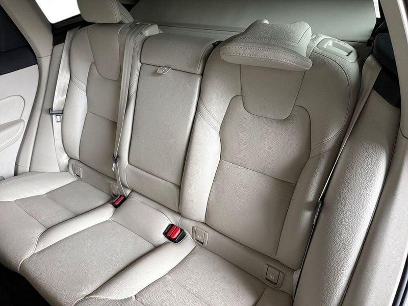 Volvo XC60 Recharge T6 Plug-in AWD autom. Plus Bright