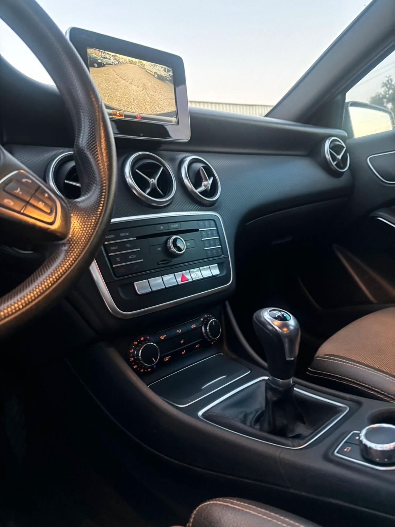 Mercedes-benz A 180 d Premium