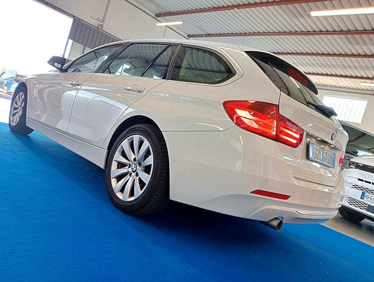 BMW 318 D Touring MODERN MANUALE LED 17" NAVI