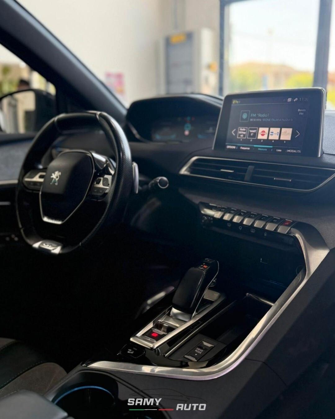 Peugeot 3008 Hybrid4 300 e-EAT8 GT