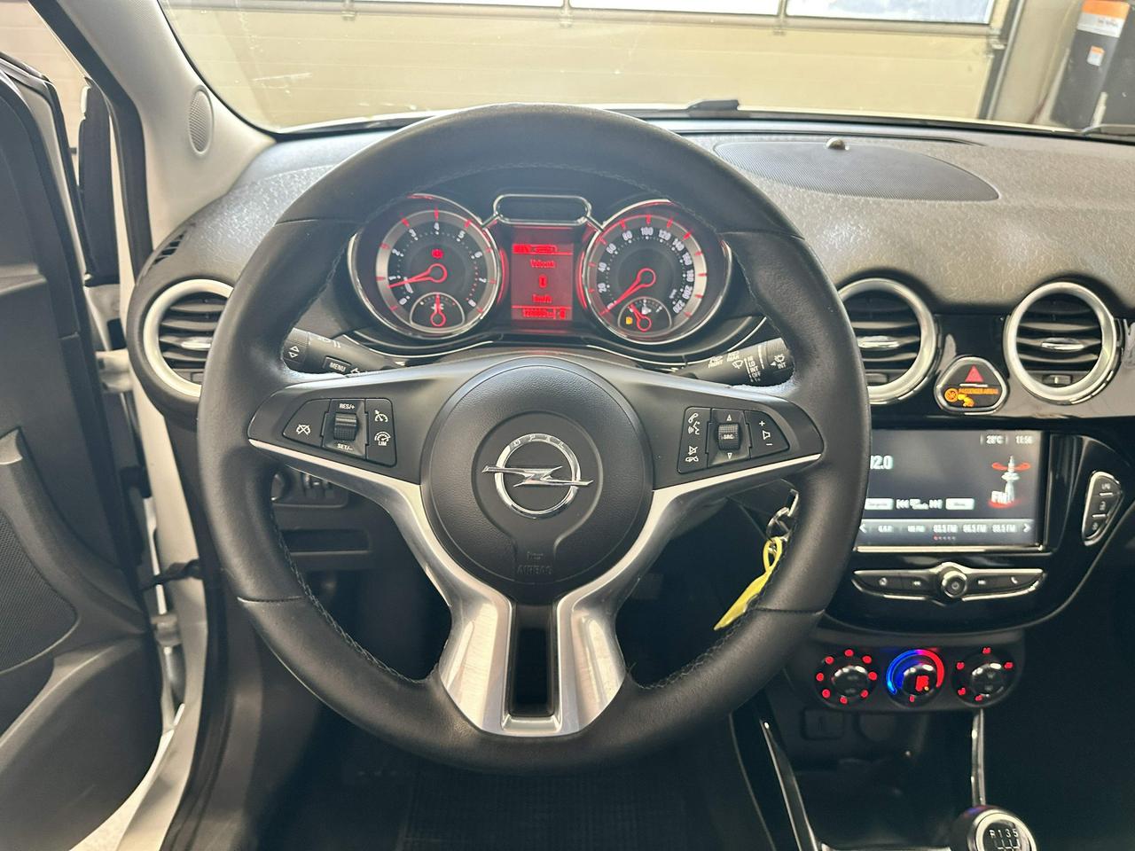 Opel Adam 1.4 Glam Gpl-tech 87cv E6