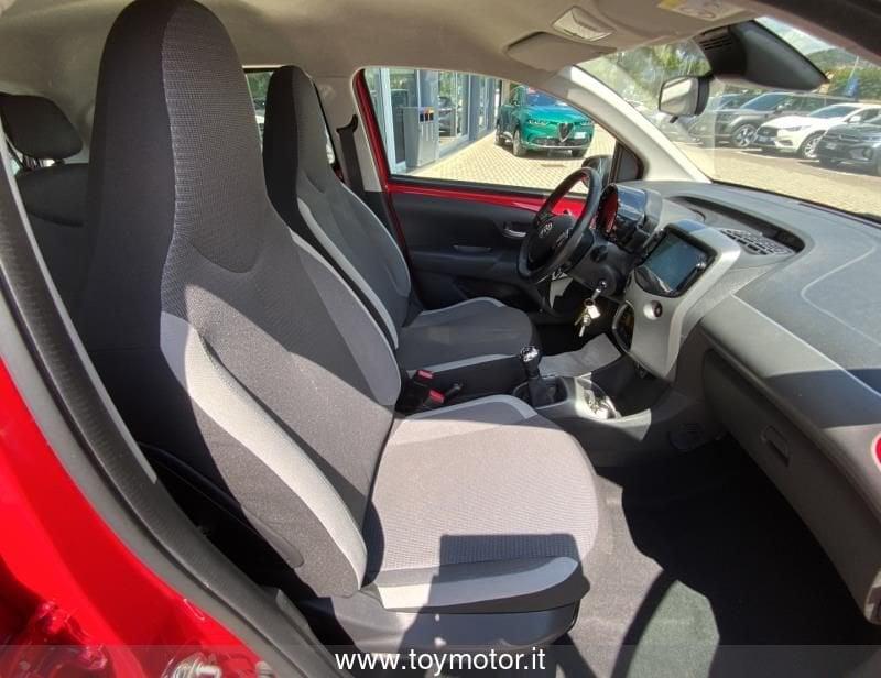 Toyota Aygo 2ª serie Connect 1.0 VVT-i 72 CV 5 porte x-play