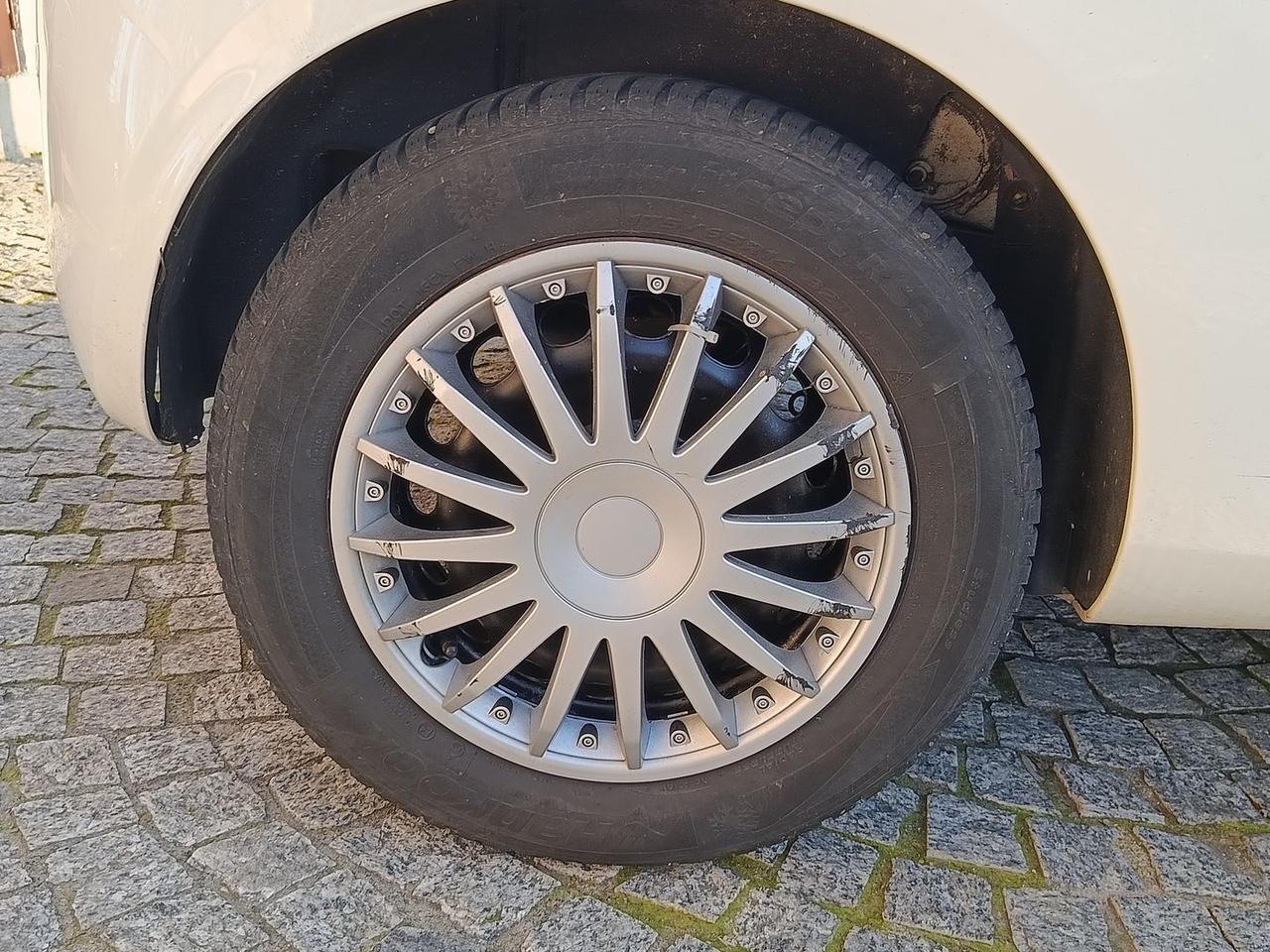 Ford Ka Titanium 1.2 #9277