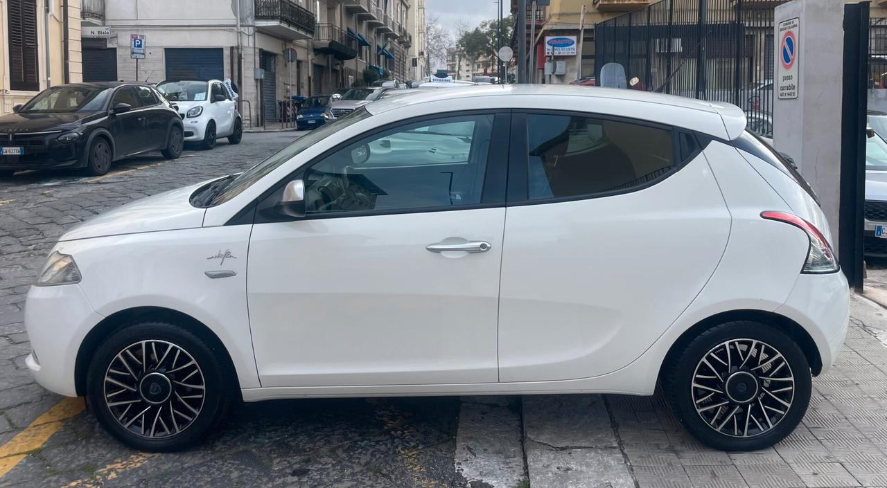Lancia Ypsilon 1.2 69 CV 5 porte GPL Ecochic Unyca